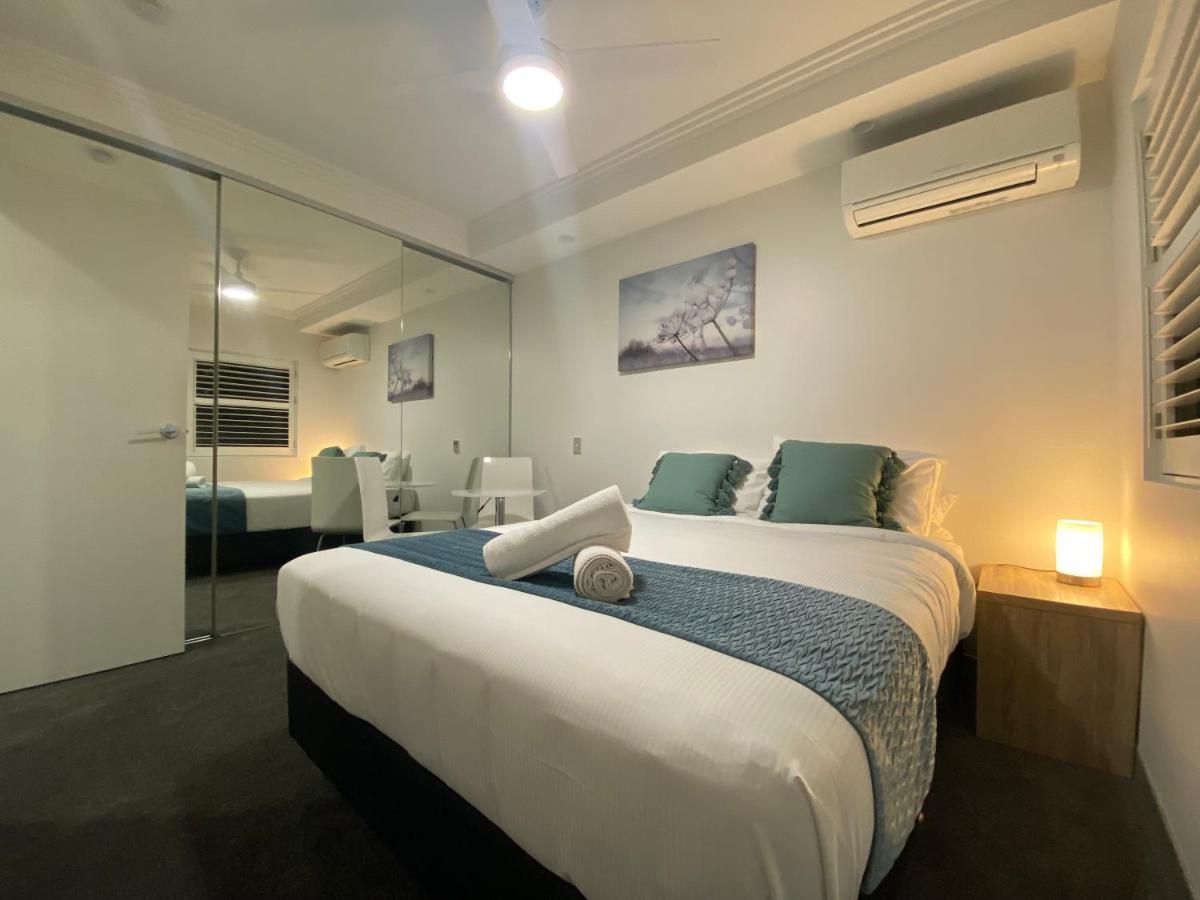 Redvue Holiday Apartments เรดคลิฟฟ์ ภายนอก รูปภาพ