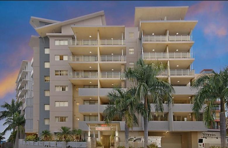 Redvue Holiday Apartments เรดคลิฟฟ์ ภายนอก รูปภาพ