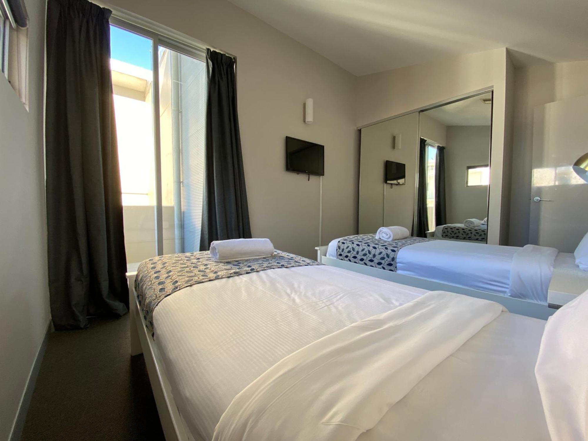 Redvue Holiday Apartments เรดคลิฟฟ์ ภายนอก รูปภาพ