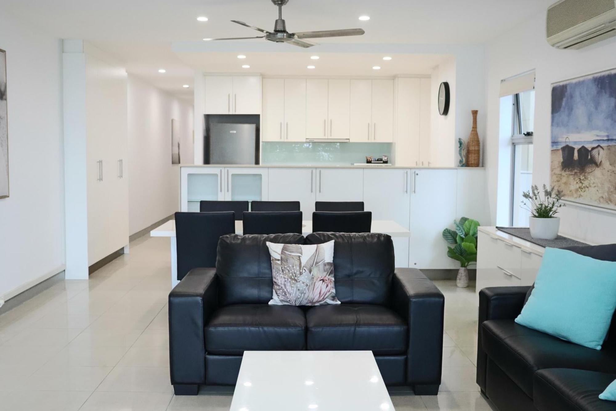 Redvue Holiday Apartments เรดคลิฟฟ์ ภายนอก รูปภาพ