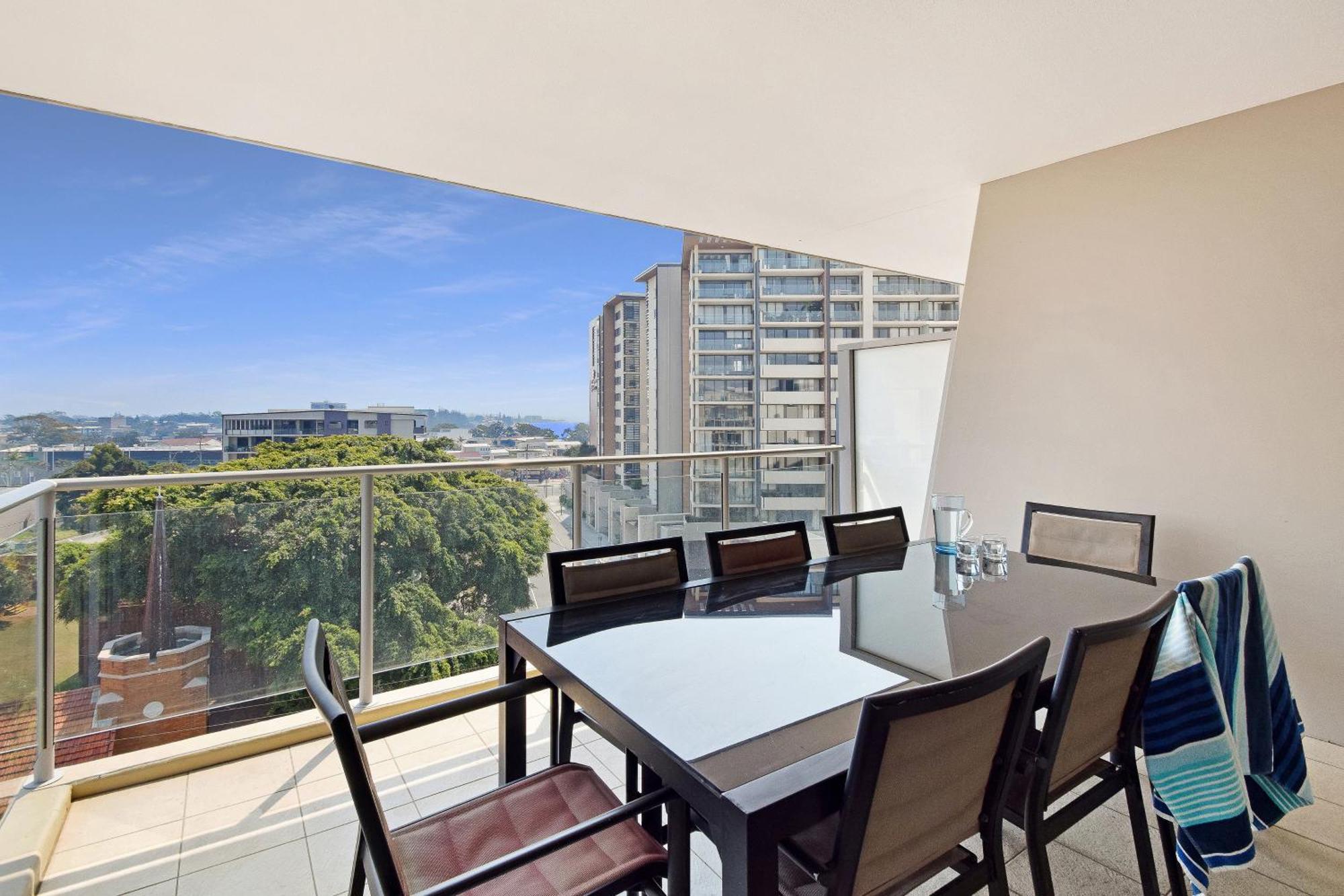 Redvue Holiday Apartments เรดคลิฟฟ์ ภายนอก รูปภาพ
